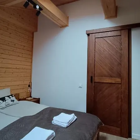 Apartament Woodstone