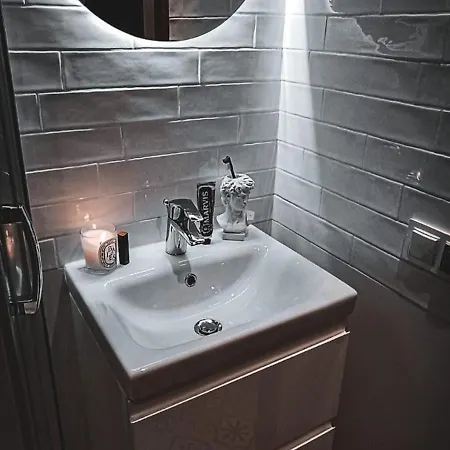 Woodstone شقة كارباش