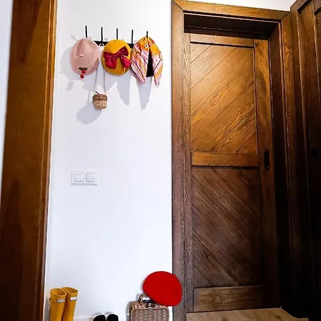 Woodstone Apartament *